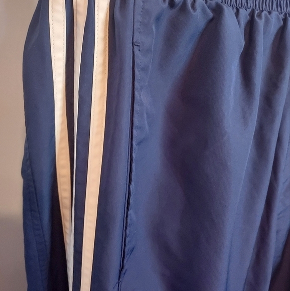 Adidas Men's Size Medium Navy Blue And White Windbreaker Set Size Medium - Picture 10 of 13